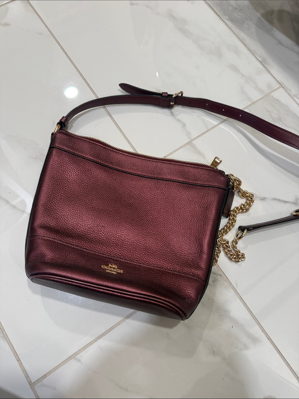 Coach Plum Leather Crossbody with Signature Wallet and Gold Chain - Picture 2 of 7